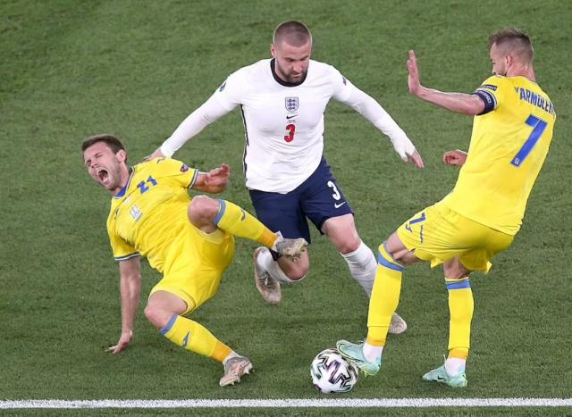 kaiyun-肖伯特·卡洛斯在此 英格兰左闸岂容穆帅指指点点？